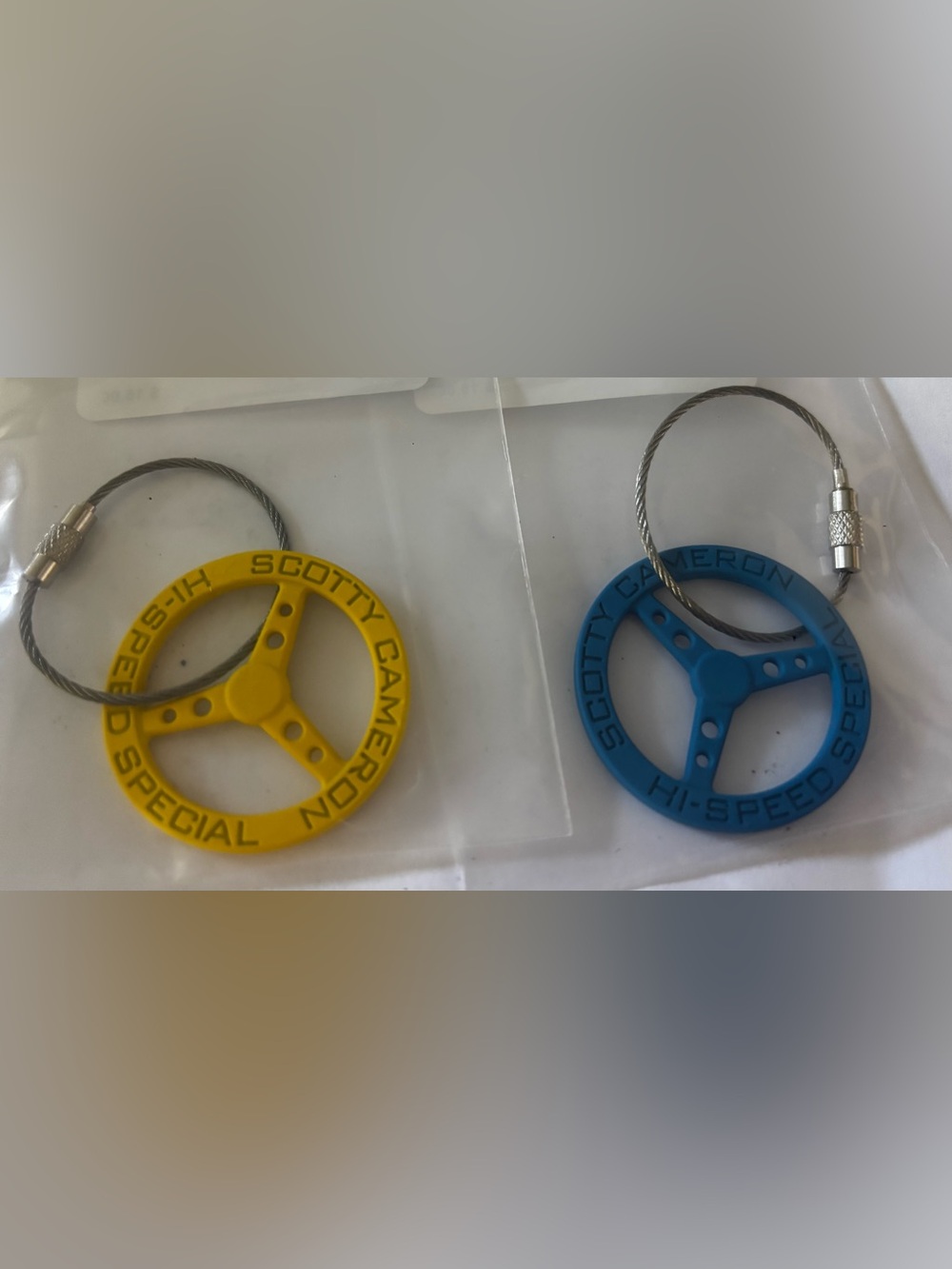 NWT Lot of 2 Scotty Cameron Gallery Key Fob Steering Wheels Yellow & Blue Golf